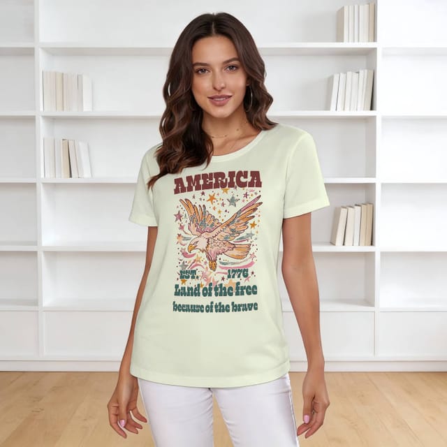 Patriotic Eagle Graphic Crew Neck Tee for Women 4th of July